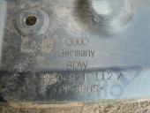 Audi A4 [B7] Пыльник крыла R б/у запчастина в наявності (розбирання)