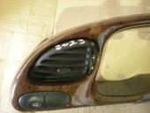 Ford Mondeo 2 Дефлектор воздушный Ford Mondeo II Дефлектор торпедо левый 1996-2000 1.8 МКПП Хетчбек б/у запчастина в наявності (розбирання)