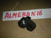 Nissan Almera 16 Выключатель концевой Nissan Almera N16 Выключатель концевой двери 2000-2006 1.5 МКПП б/у запчастина в наявності (розбирання)