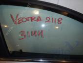 Opel Vectra C Стекло двери передней правой Opel Vectra C Стекло двери передней правой 2002- 2.2 МКПП Универсал б/у запчастина в наявності (розбирання)