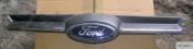 Ford Focus 3 Решетка радиатора Оригинальная решётка радиатора. В наличии 3 штуки. Номер запчастей по каталогу: 1718747 ; BM51-8200-BE ; BM518200BE ; BM51-8200-B ; BM518200B б/у запчастина в наявності (розбирання)