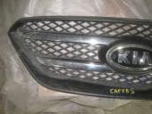 KIA Carens (2) Решетка радиатора  б/у запчастина в наявності (розбирання)