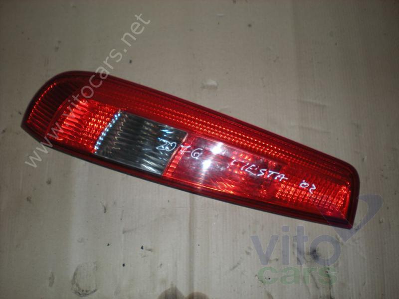 Фонарь левый Ford Fiesta 5 (с разборки)