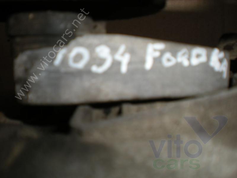 Опора КПП Ford KA 1 (RBT) (с разборки)