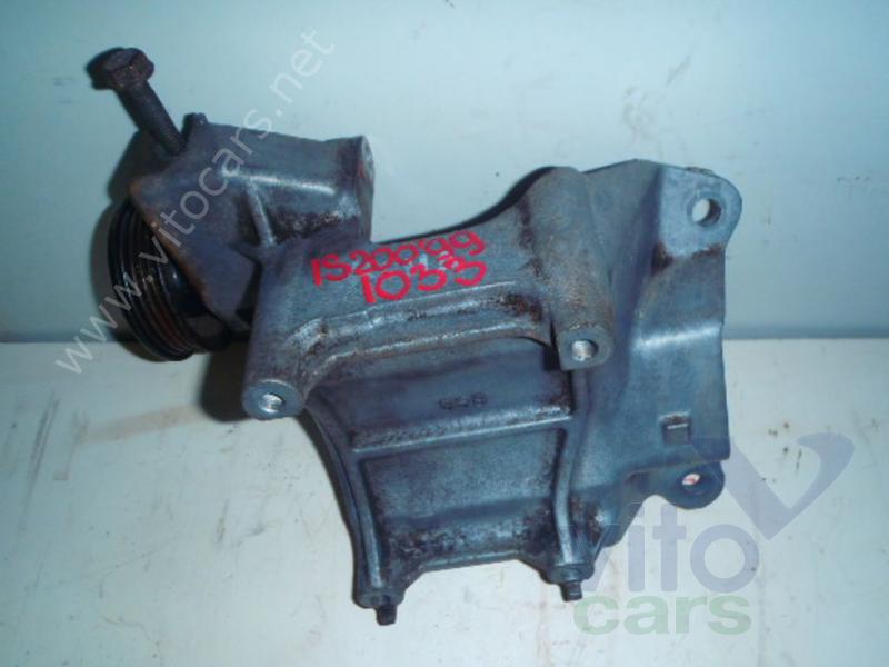 Кронштейн Lexus IS (1) 200/300 (с разборки)