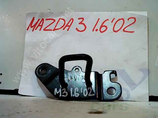 Кронштейн Mazda 3 [BK] (с разборки)