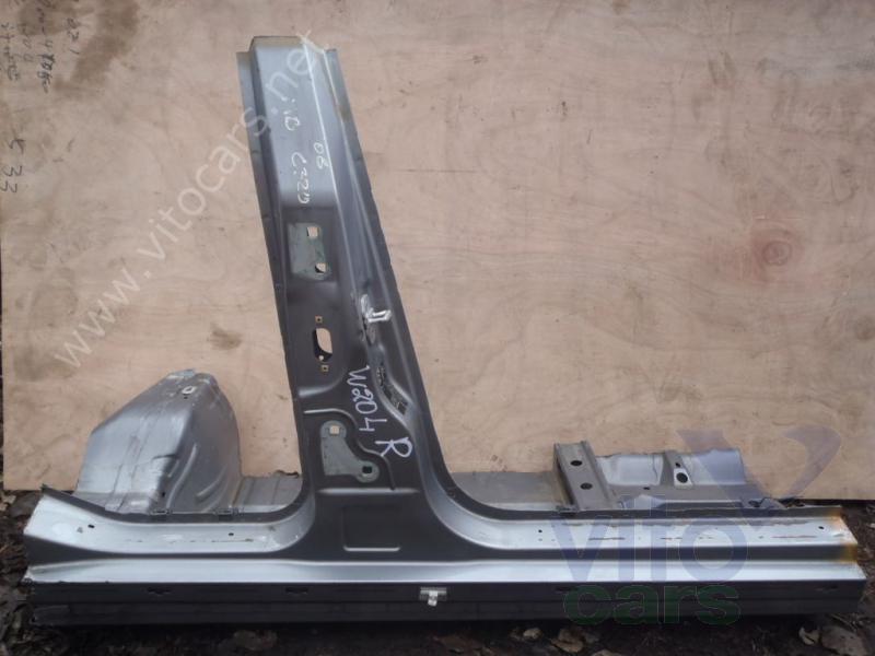 Порог правый Mercedes W204 C-klasse (с разборки)