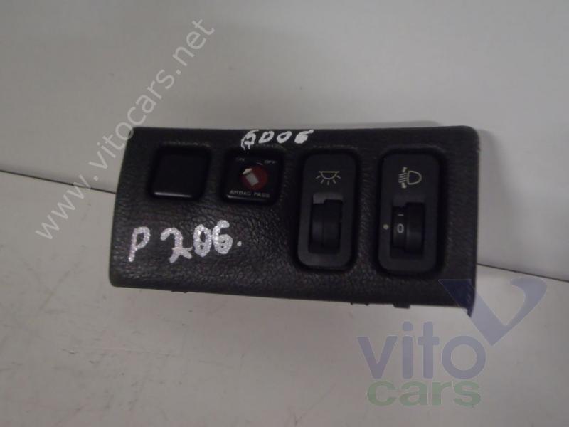 Блок кнопок Peugeot 206 (с разборки)
