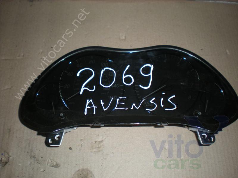 Панель приборов Toyota Avensis 2 (с разборки)