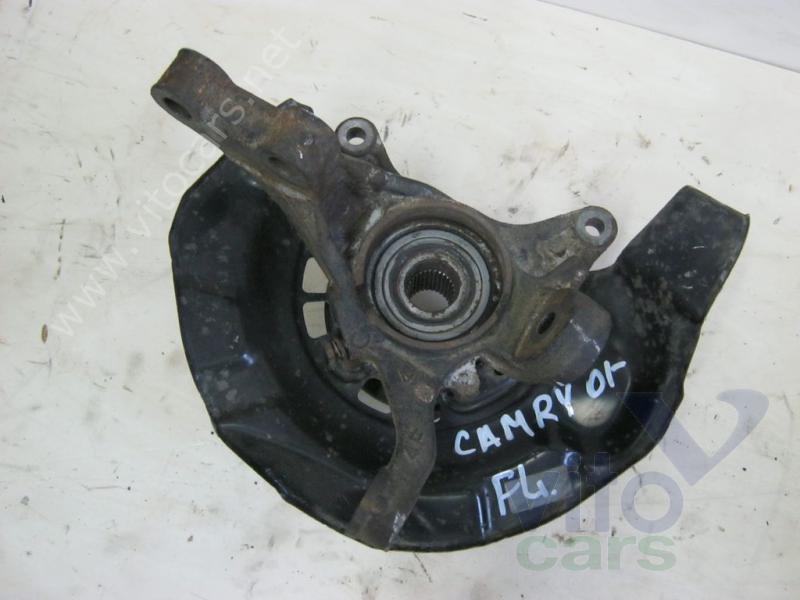 Кулак поворотный передний левый (со ступицей) Toyota Camry 5 (V30) (с разборки)