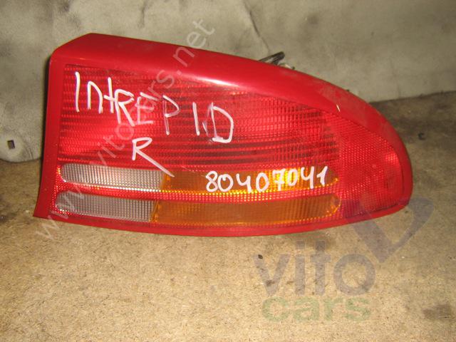 Фонарь правый Dodge Intrepid 2 (с разборки)