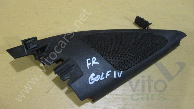 Накладка Volkswagen Golf 4 (с разборки)