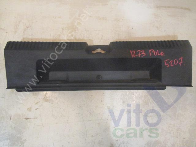 Накладка задней панели Volkswagen Polo 5 (Sedan) (с разборки)