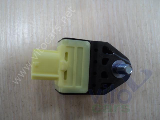 Датчик удара AIR BAG (SRS) Toyota Land Cruiser 200 (с разборки)