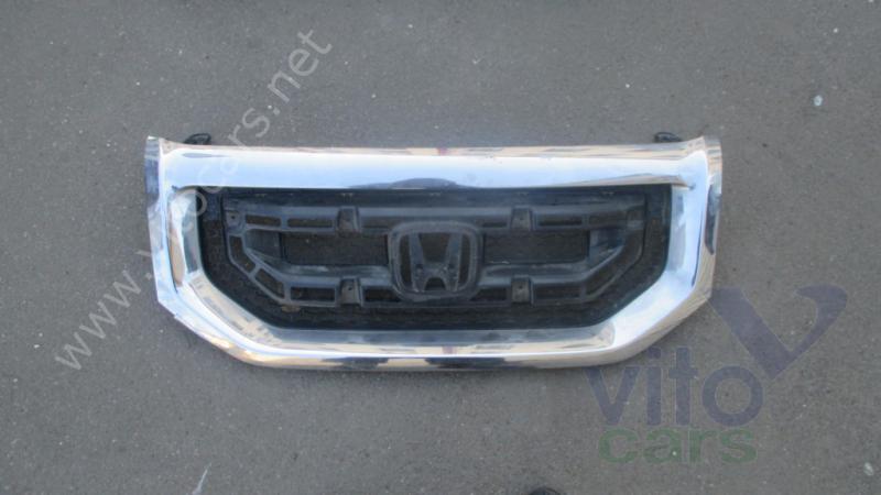 Решетка радиатора Honda Pilot (2) (с разборки)