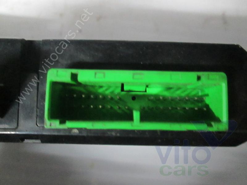 Кнопка стеклоподъемника передняя правая Volvo S80 (1) (с разборки)
