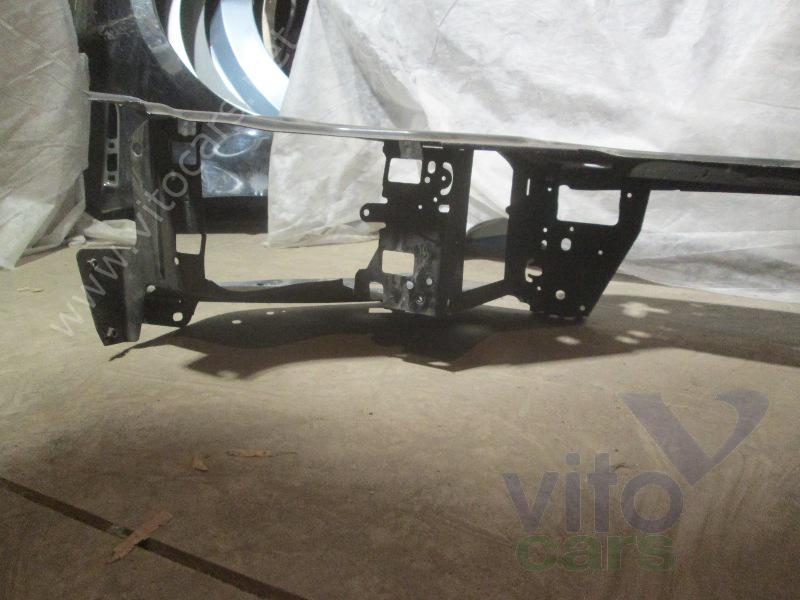 Панель передняя (телевизор) Volvo XC-70 Cross Country (2) (с разборки)