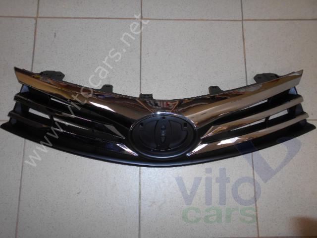 Решетка радиатора Toyota Corolla (E16 - E17) (с разборки)