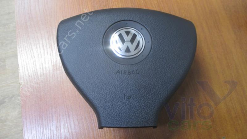 Накладка звукового сигнала (в руле) Volkswagen Golf 5 (с разборки)