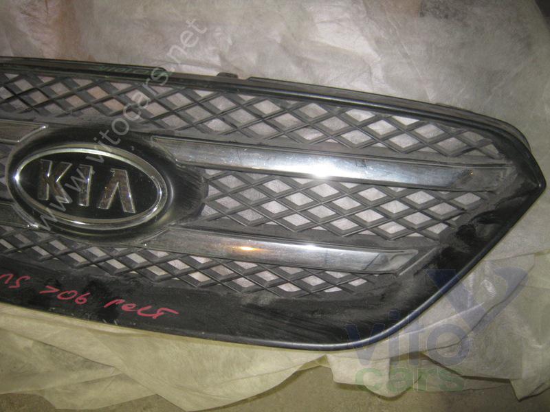 Решетка радиатора KIA Carens (2) (с разборки)