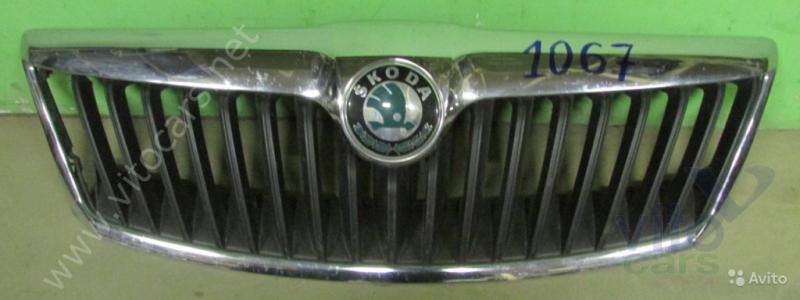 Решетка радиатора Skoda Octavia 2 (А5) (с разборки)