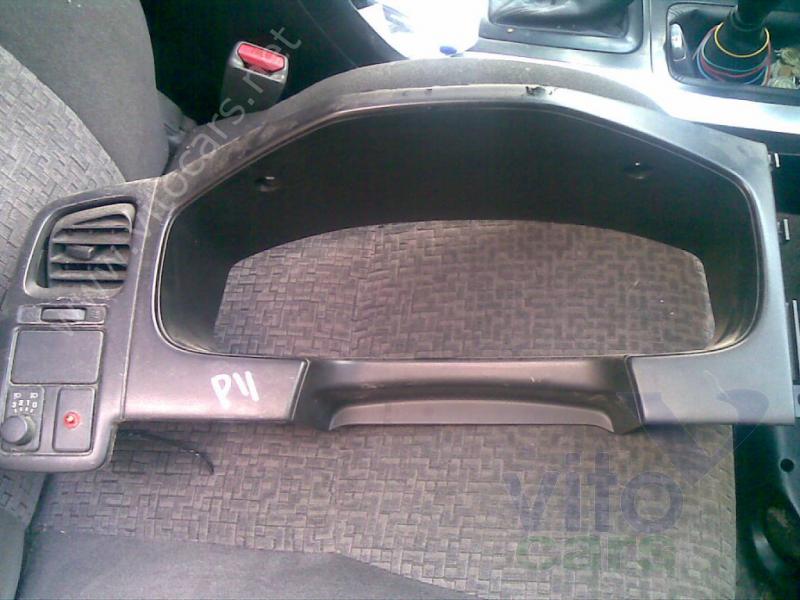 Накладка декоративная на панель приборов Nissan Primera P11 (с разборки)