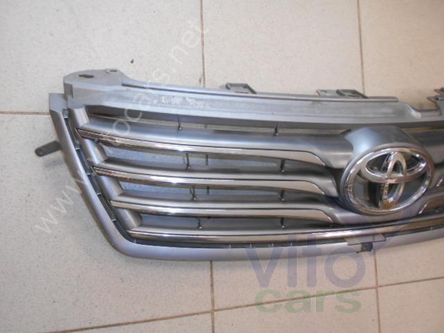 Решетка радиатора Toyota RAV 4 (3) (с разборки)