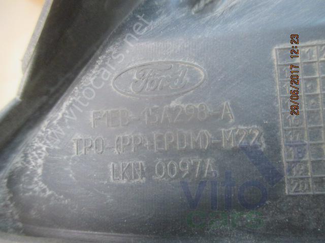 Рамка противотуманной фары правой Ford Focus 3 (с разборки)