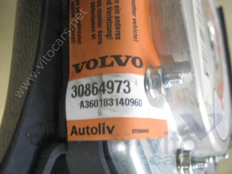 Подушка безопасности водителя (в руле) Volvo V40 (1) (с разборки)