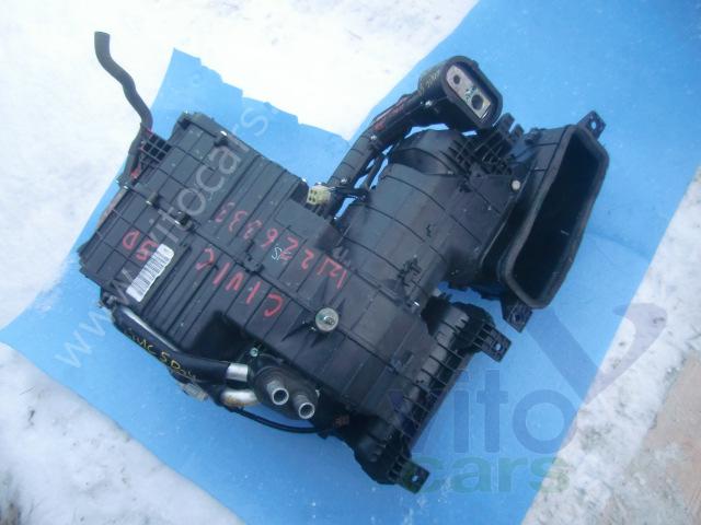 Корпус отопителя (корпус печки) Honda Civic 8 (5D) (с разборки)