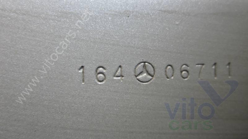 Дверь передняя правая Mercedes W164 M-klasse (ML) (с разборки)