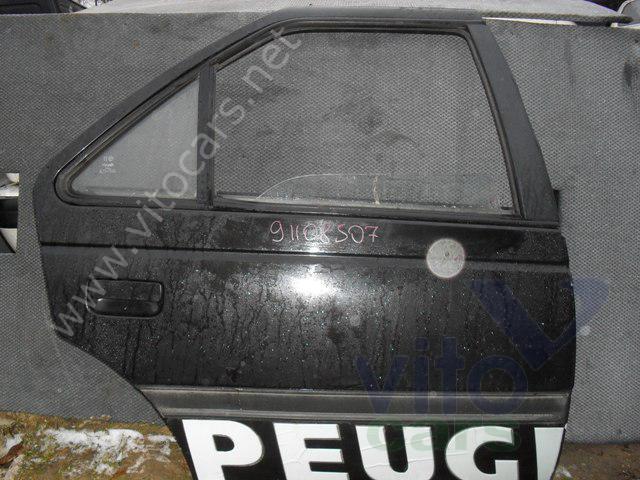 Дверь задняя правая Peugeot 405 (с разборки)