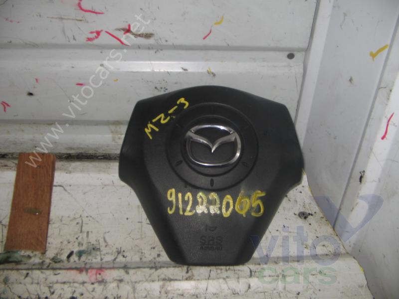 Подушка безопасности водителя (в руле) Mazda 3 [BK] (с разборки)