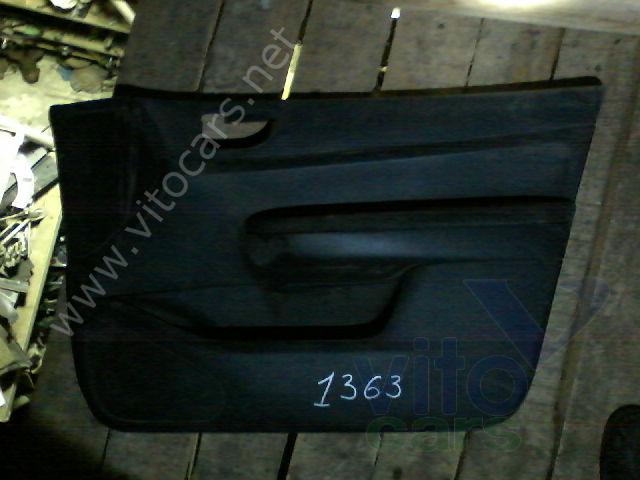 Обшивка двери передней правой Peugeot 307 (с разборки)