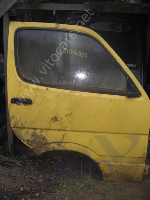 Дверь передняя правая Toyota Hi Ace (4) (с разборки)