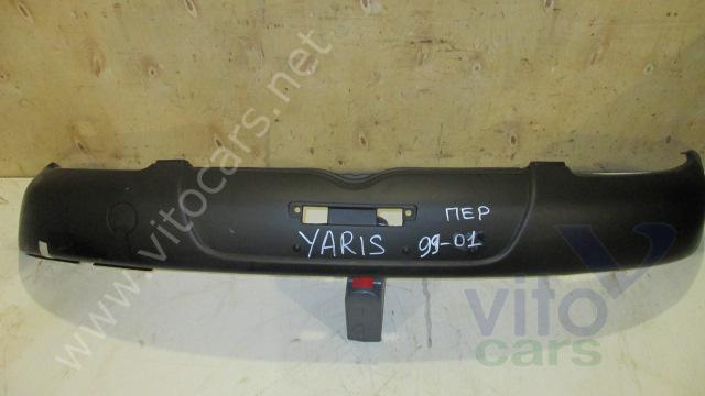 Бампер передний Toyota Vitz 1 (с разборки)
