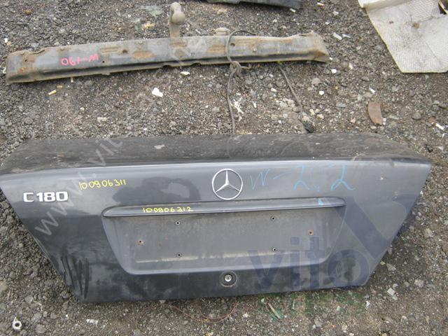 Крышка багажника Mercedes W202 C-klasse (с разборки)