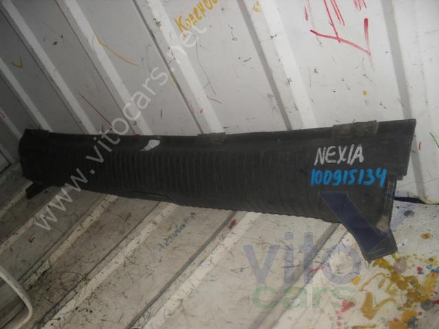 Накладка Daewoo Nexia (с разборки)