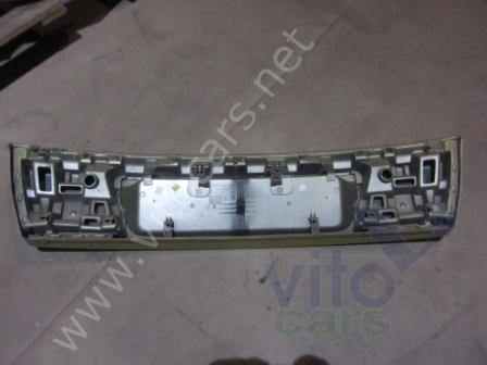 Накладка на дверь багажника Citroen C4 Picasso (1) (с разборки)