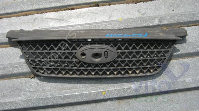 Решетка радиатора Ford Focus ST (2) (с разборки)